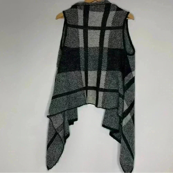Como black plaid knit drape front sweater vest petite large - Picture 2 of 6